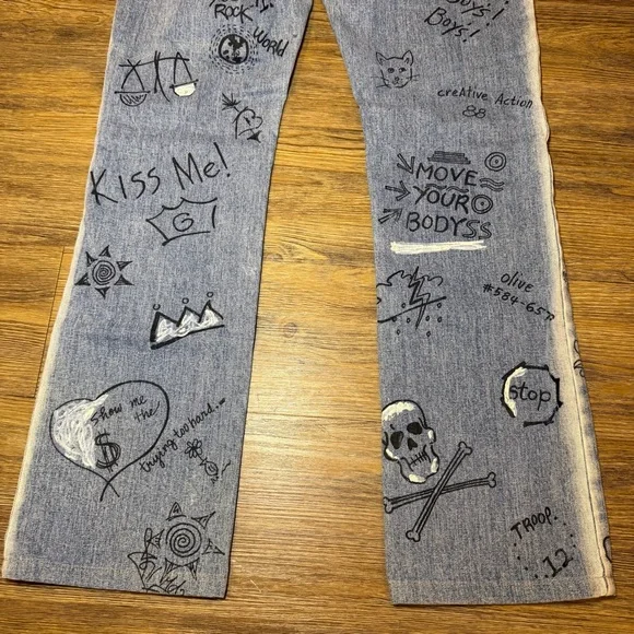 Vintage 90's Laundry Shelli Segal Graffiti Doodle
Print Straight Leg Jeans Sz 6 - Picture 10 of 12